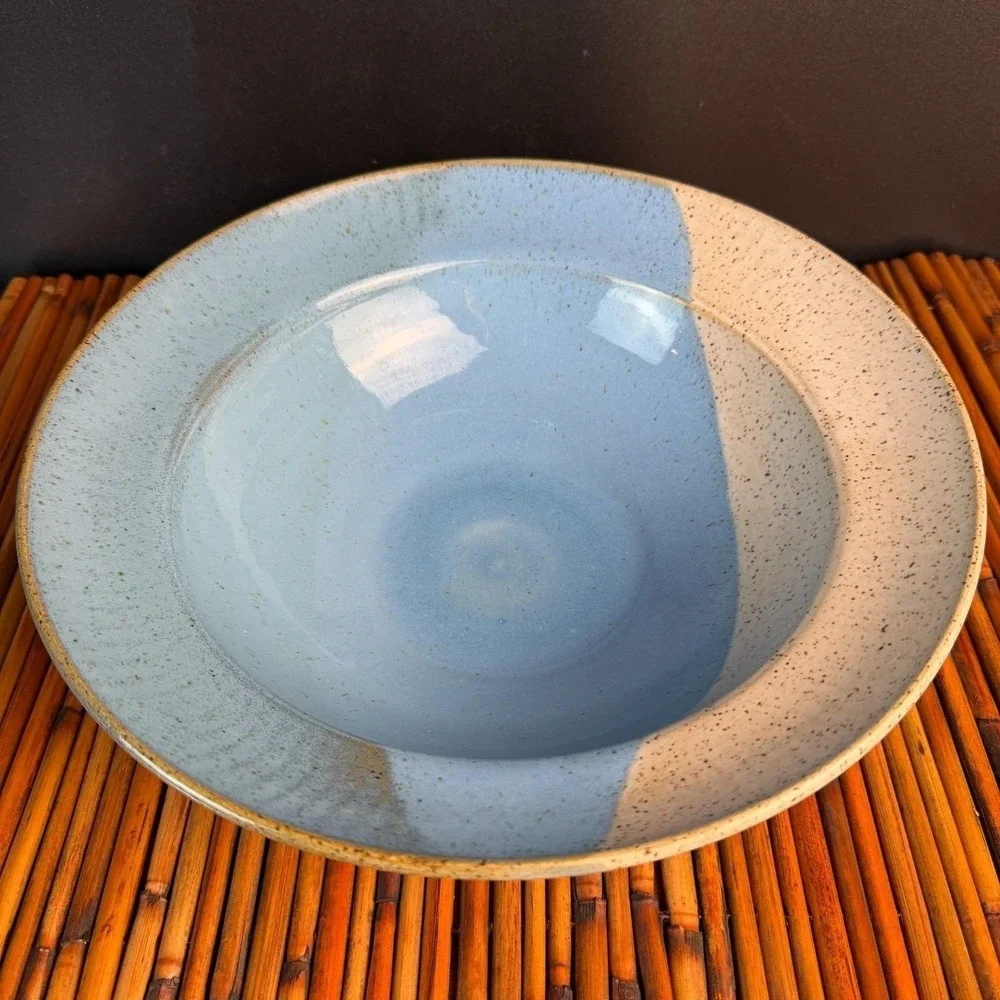 Studio Pottery‎ Stoneware Bowl Blue Cream Glaze Hand Thrown Signed DW Beautiful